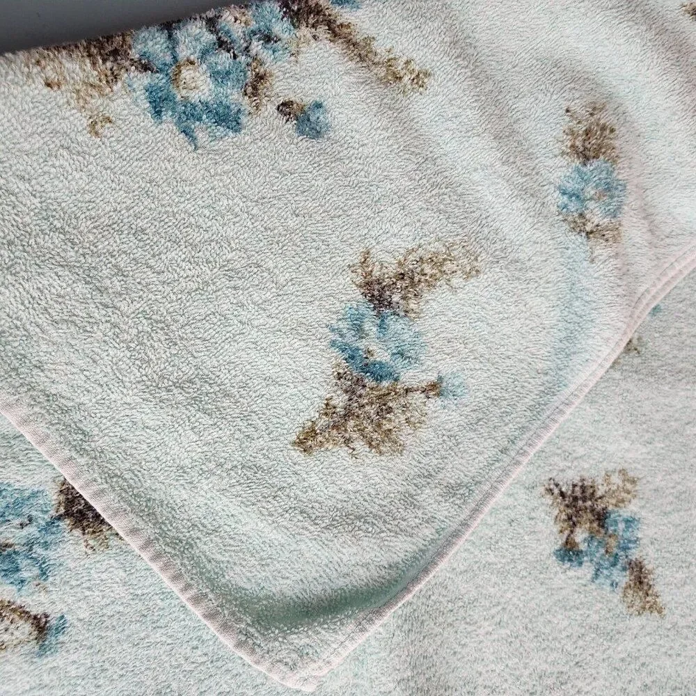 Vintage 70s Cannon Bath Towel Teal Blue Green Floral Hollywood Regency